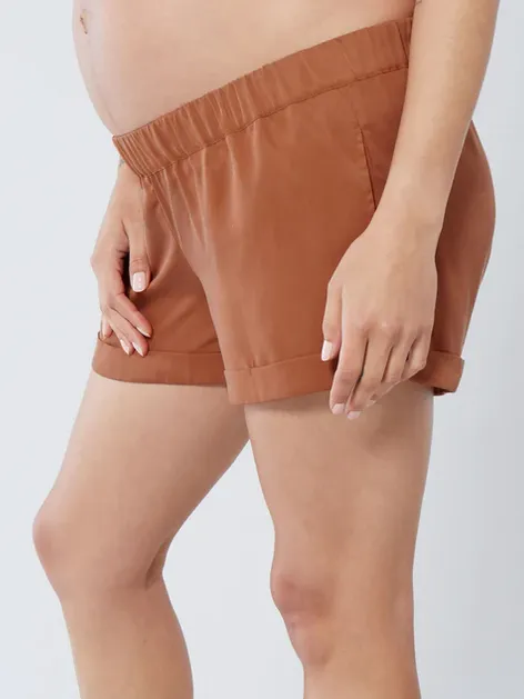 Gingerbread Relaxed Short by Ingrid & Isabel